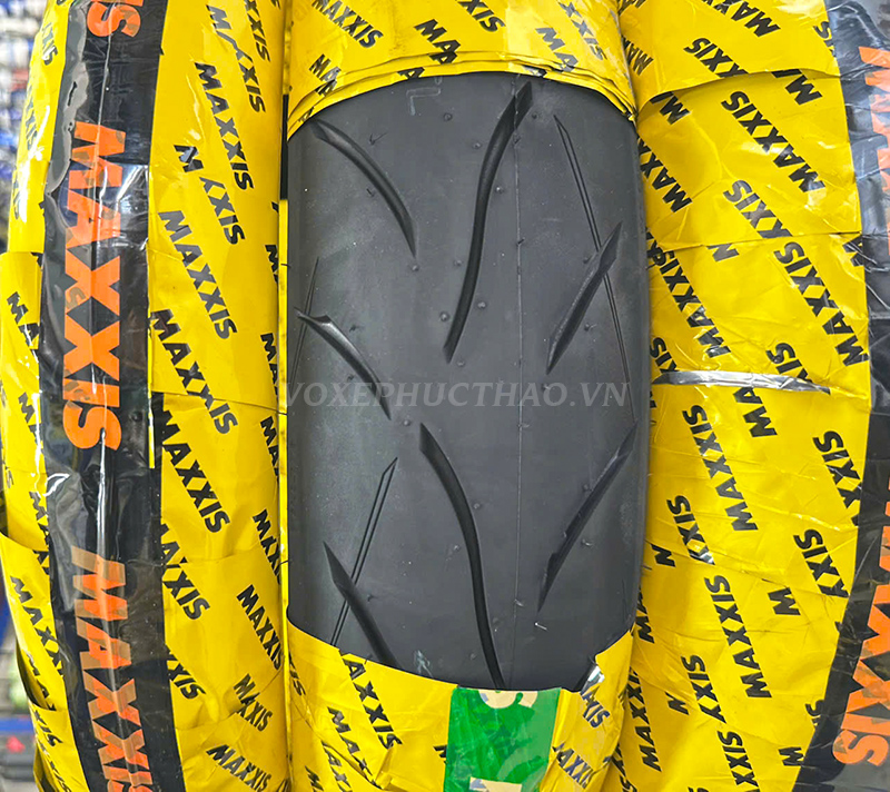 MAXXIS VICTRA M0098CT 100/70-17 TL